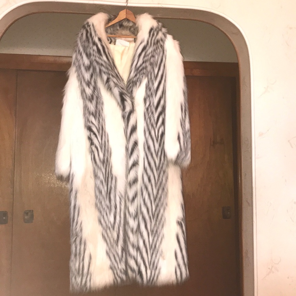 FAUX FUR Black & White Coat